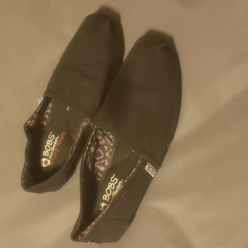 Womens  Bob's w/ memory foam, by Skecher's size 7.5.